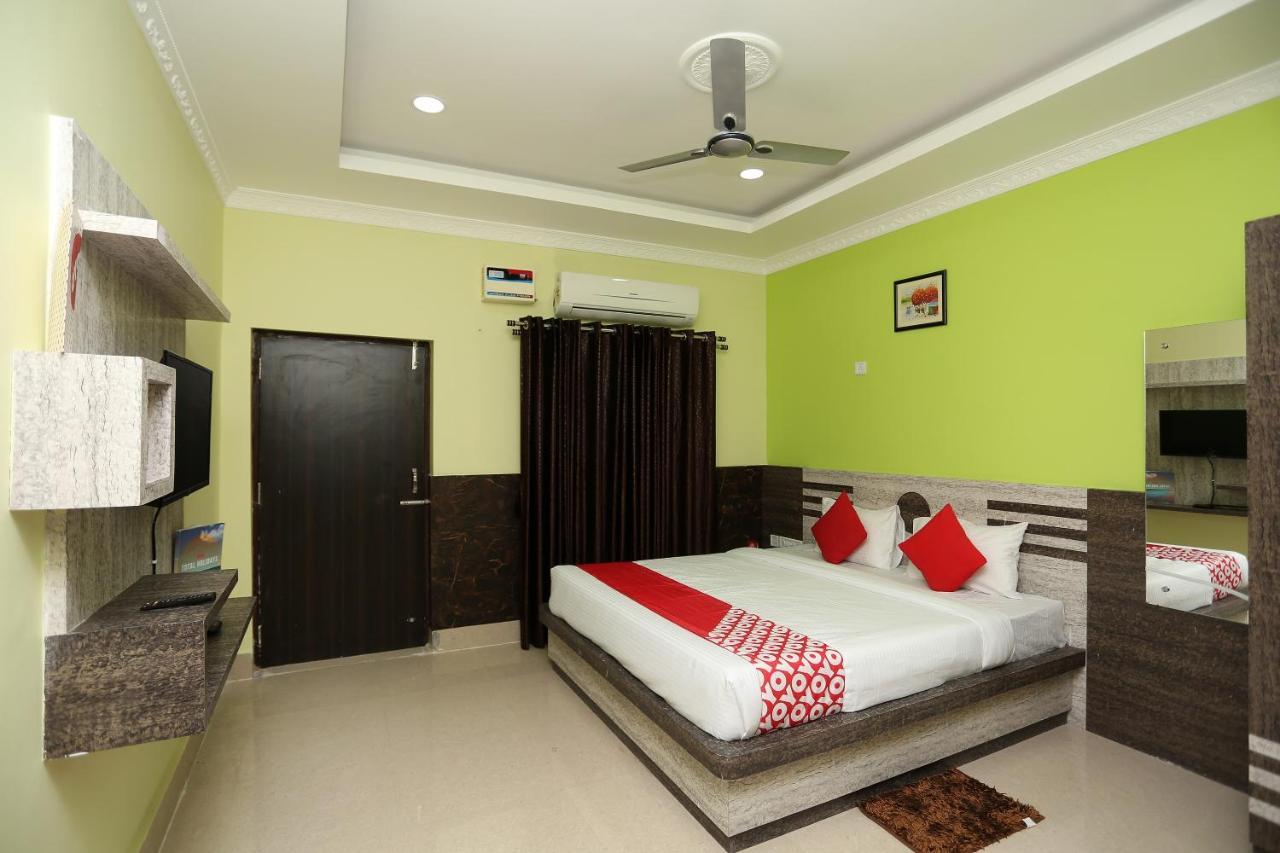 Oyo 24317 Aditya Guest House 3 Bhubaneswar Buitenkant foto