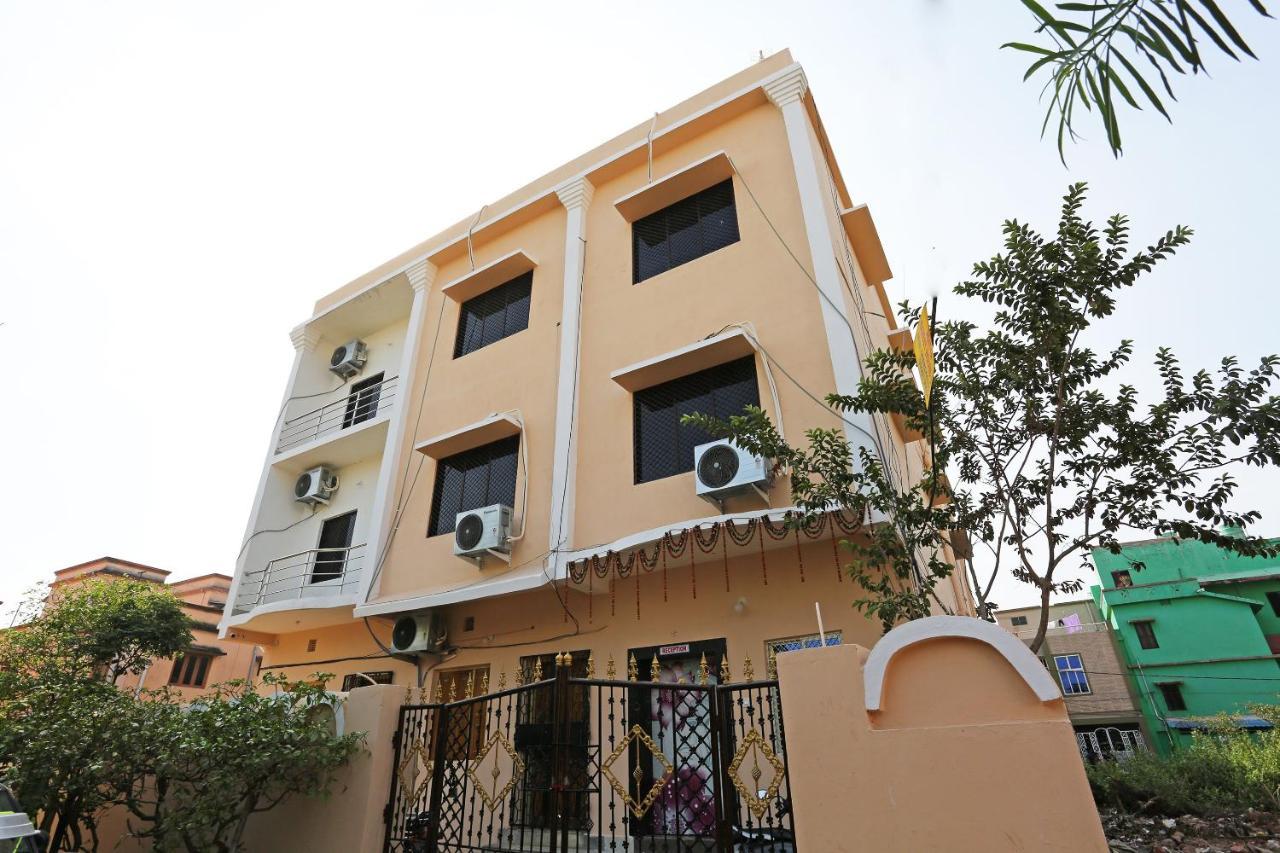 Oyo 24317 Aditya Guest House 3 Bhubaneswar Buitenkant foto
