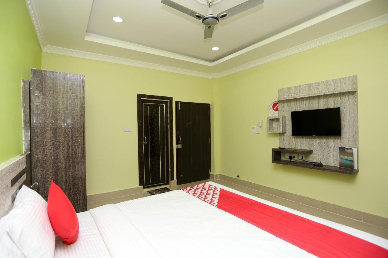 Oyo 24317 Aditya Guest House 3 Bhubaneswar Buitenkant foto