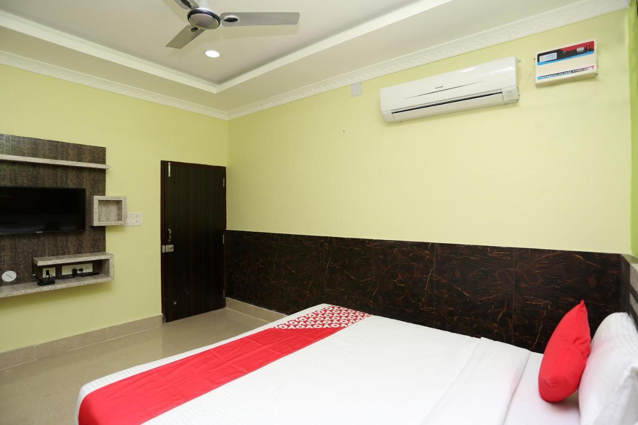 Oyo 24317 Aditya Guest House 3 Bhubaneswar Buitenkant foto
