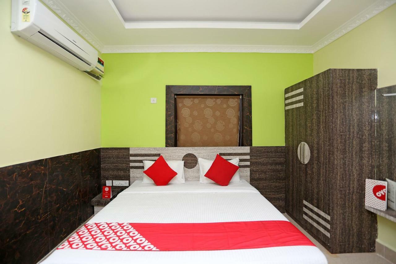 Oyo 24317 Aditya Guest House 3 Bhubaneswar Buitenkant foto